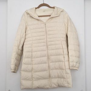 Uniqlo ultra lightweight down jacket